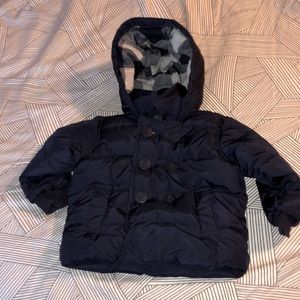12-18m Gap infant puffer coat (zipper close and detachable hood)